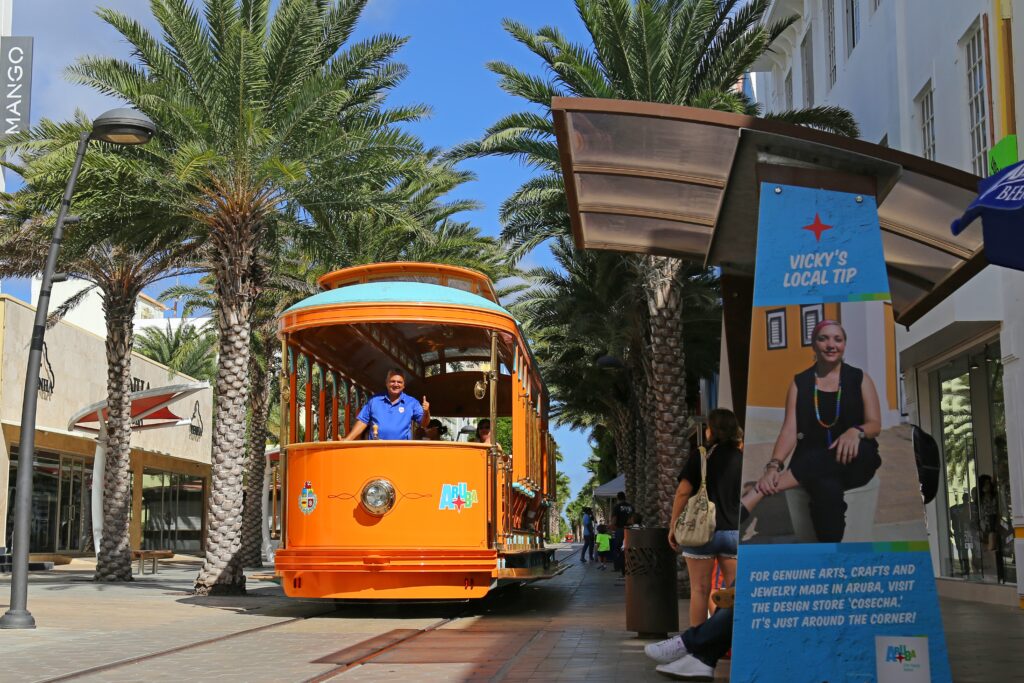 Tram in Oranjestad Mainstreet
